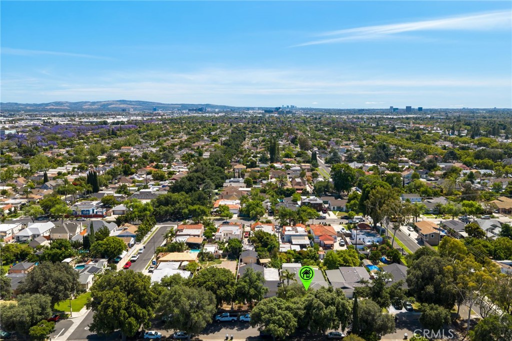 412 E Camile