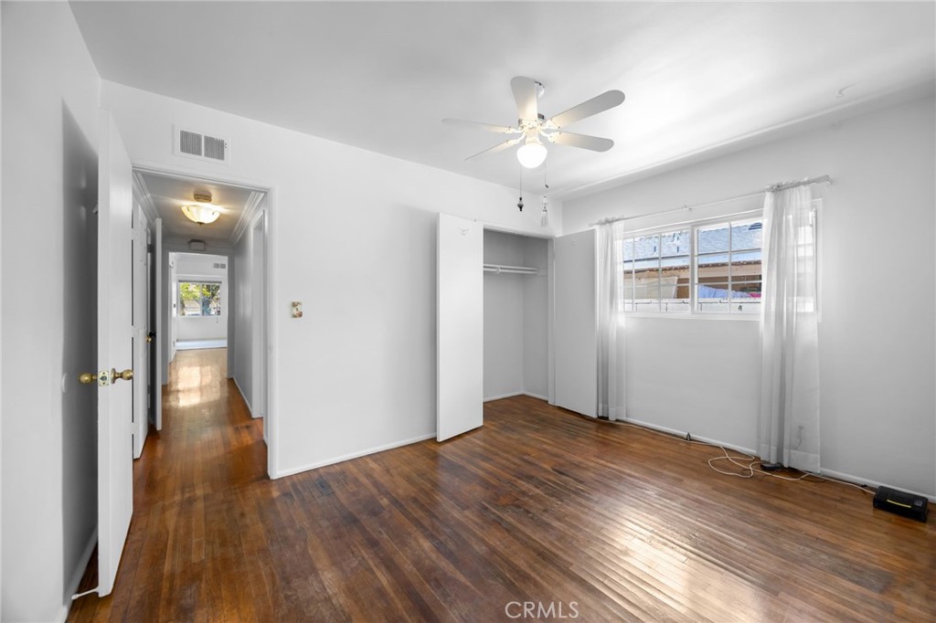 412 E Camile