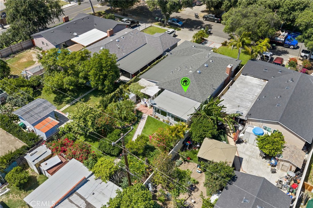 412 E Camile