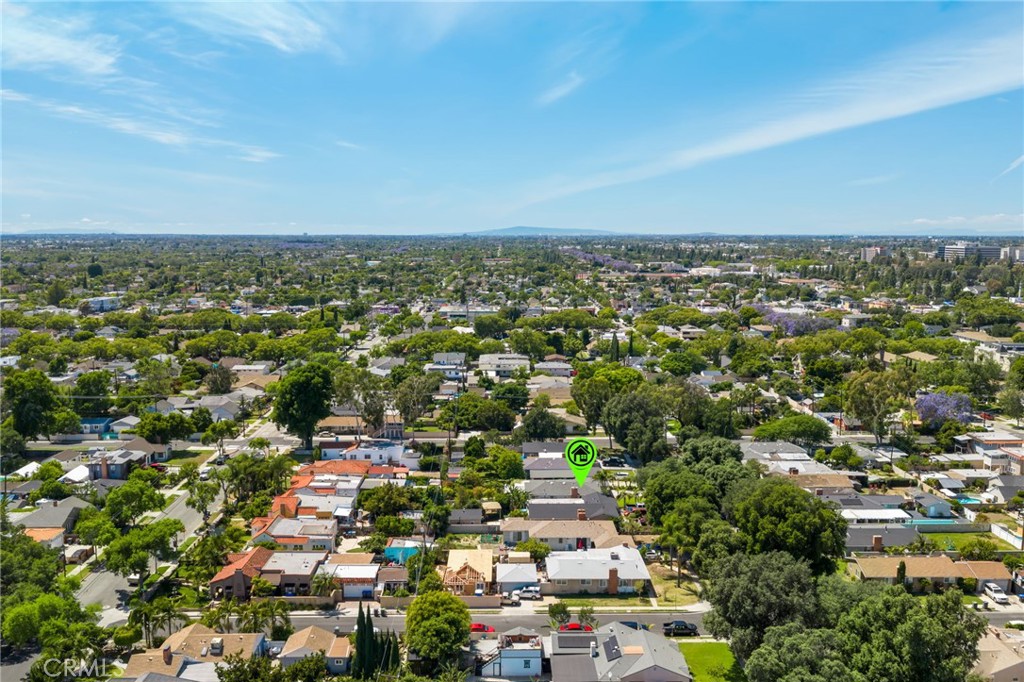 412 E Camile