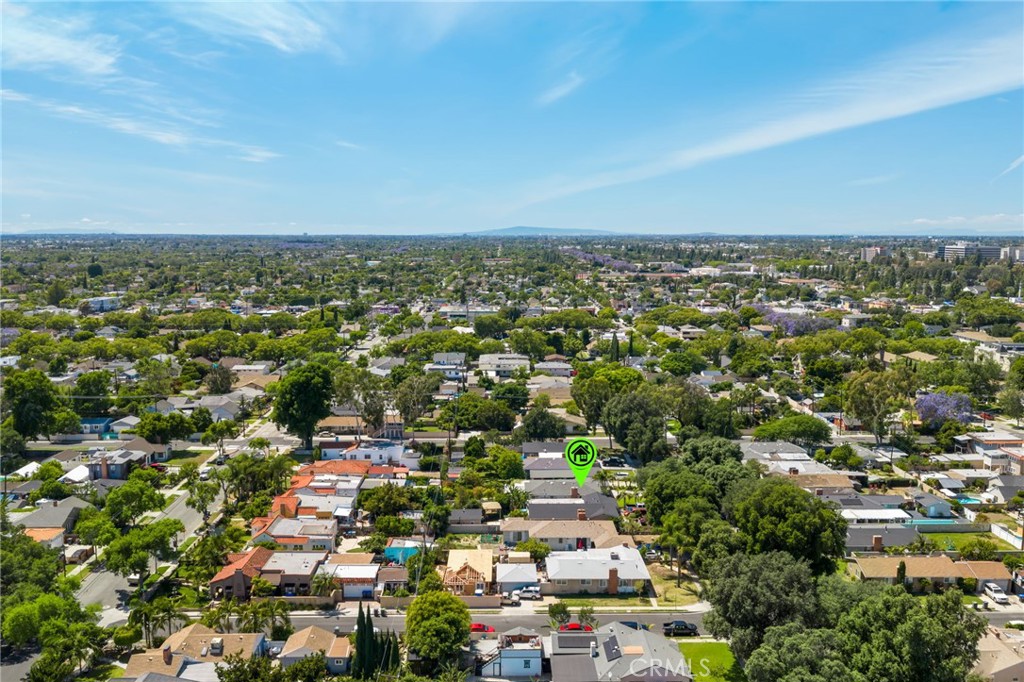 412 E Camile