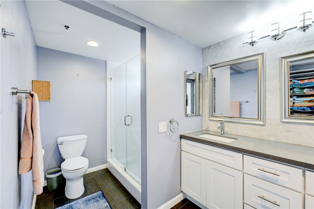 260 Victoria Street 5