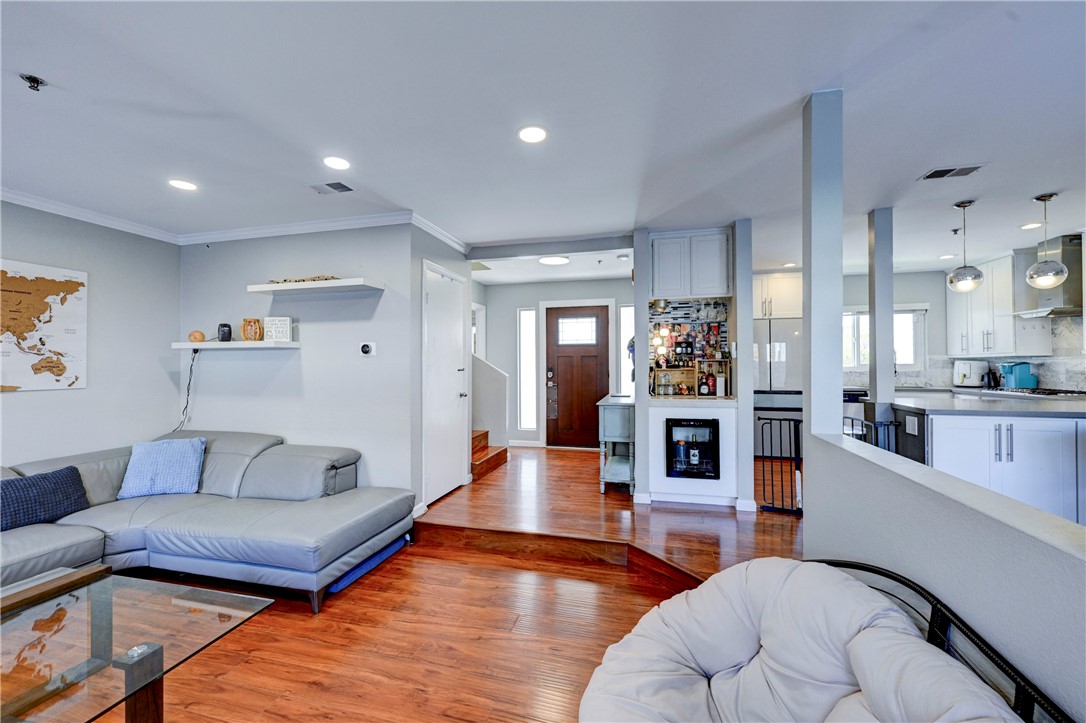 260 Victoria Street 5