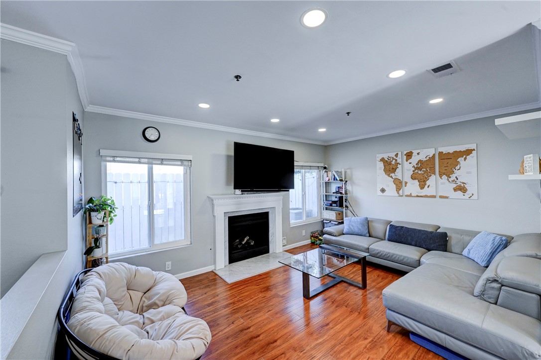 260 Victoria Street 5