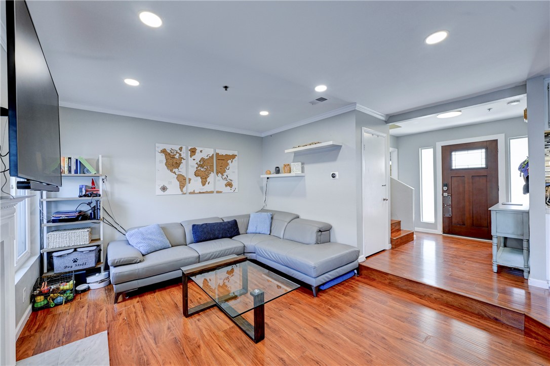 260 Victoria Street 5