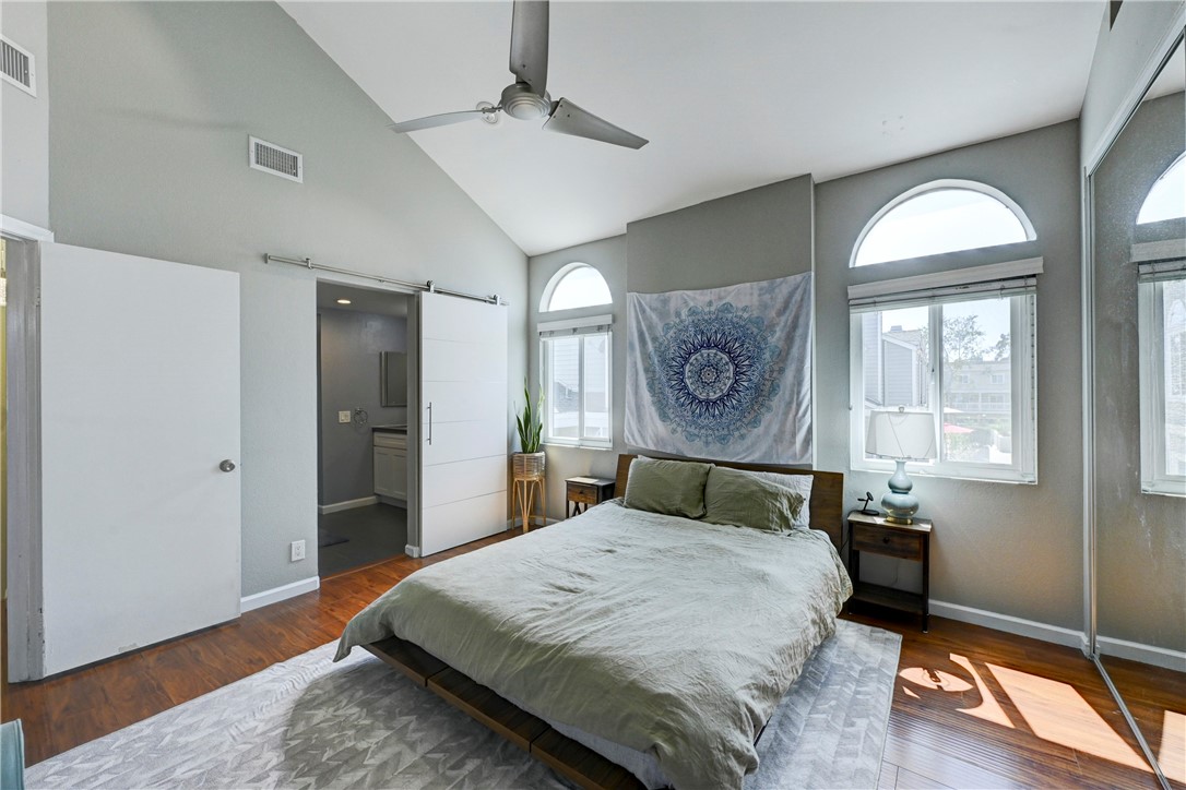 260 Victoria Street 5