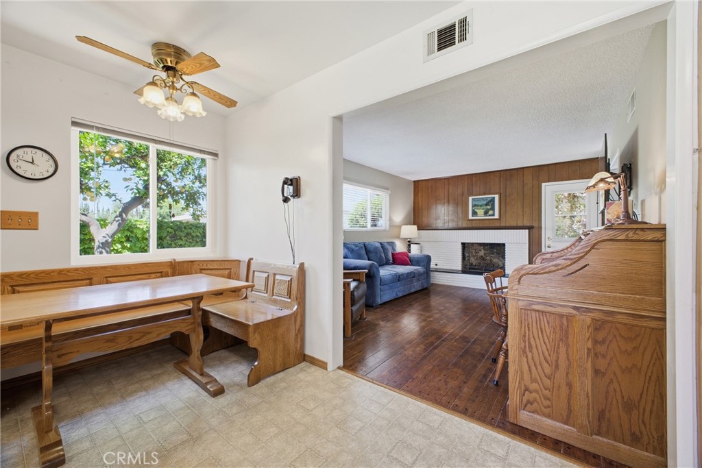 1411 E Concord