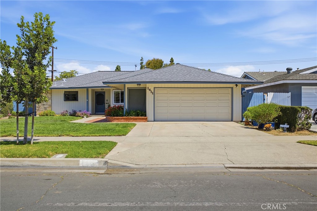 1411 E Concord