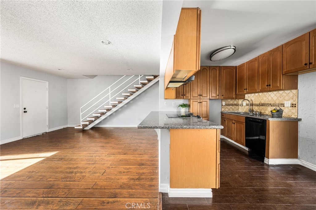 473 E 1st