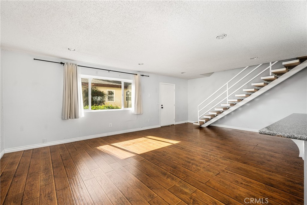 473 E 1st