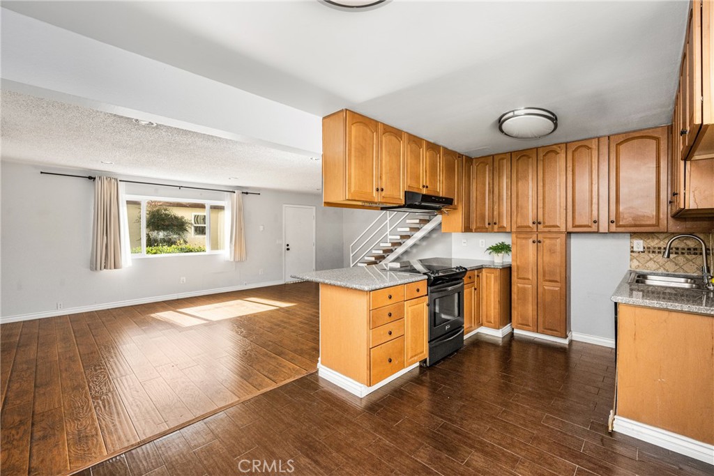 473 E 1st