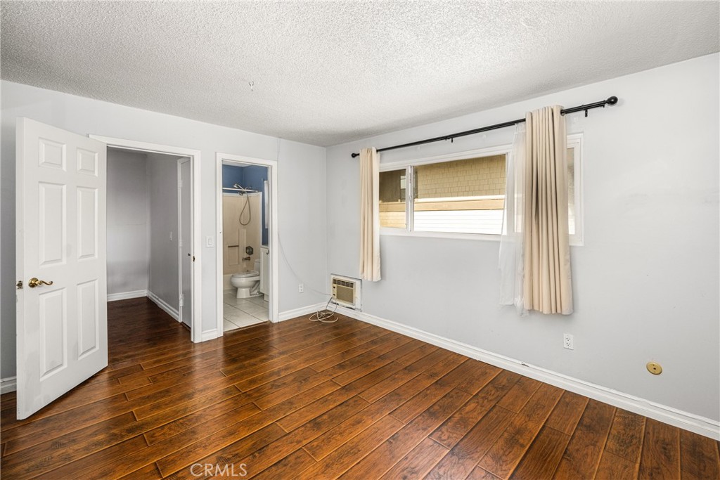 473 E 1st