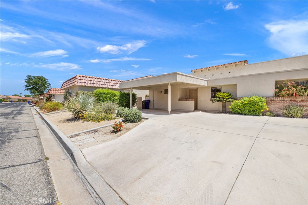 40514 Bay Hill Way