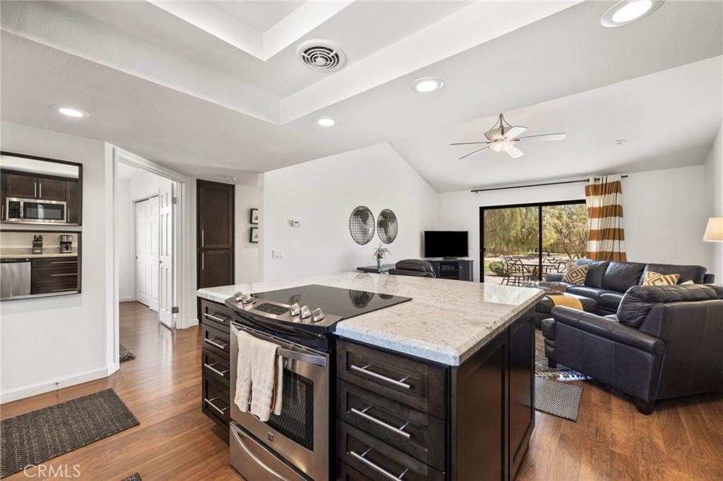40514 Bay Hill Way