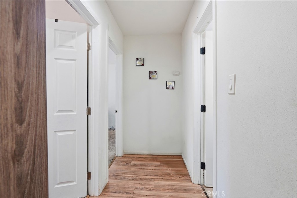 1104 E 111th