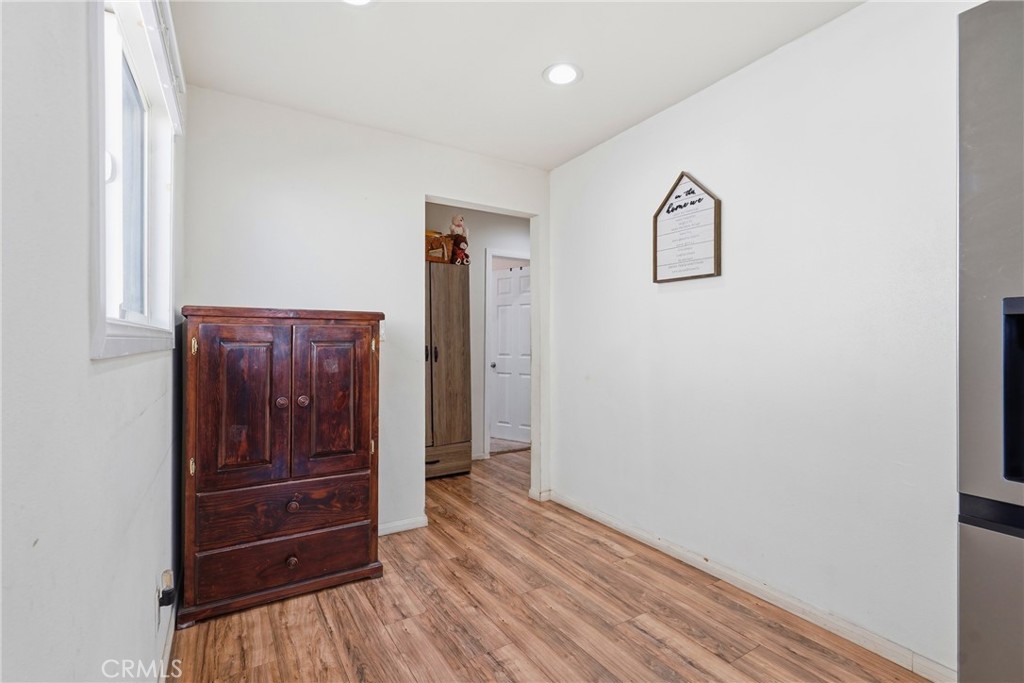 1104 E 111th