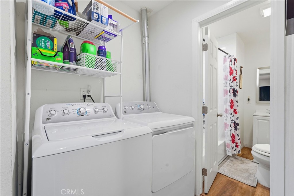 1104 E 111th