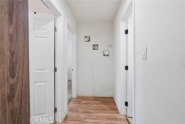 1104 E 111th DR