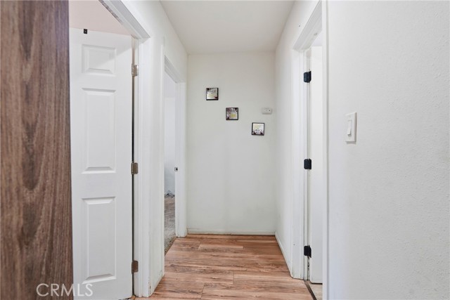 1104 E 111th DR