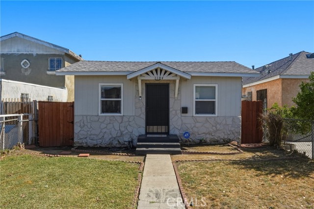 1104 E 111th DR