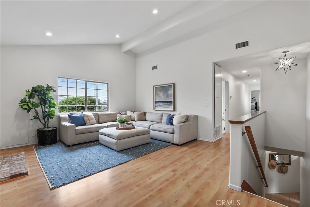 3682 La Colmena Way
