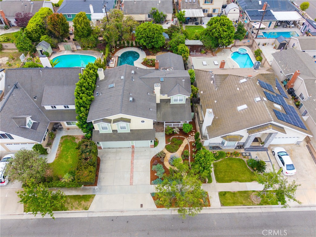 3682 La Colmena Way