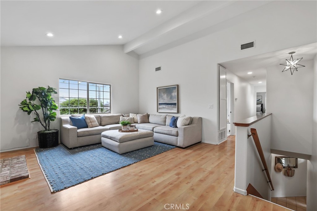 3682 La Colmena Way
