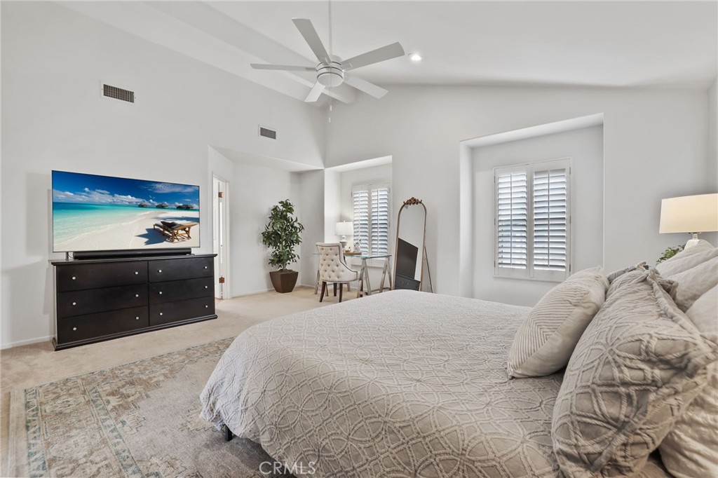 3682 La Colmena Way