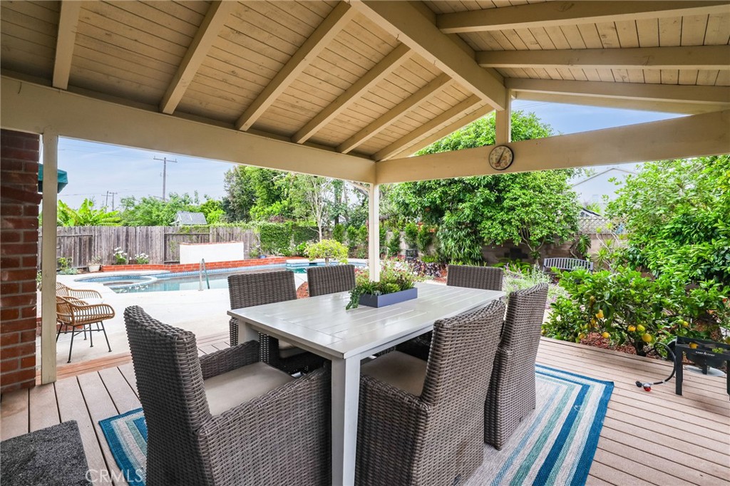 3682 La Colmena Way