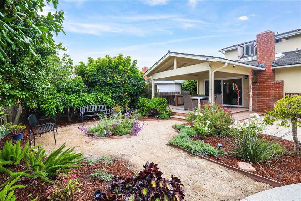 3682 La Colmena Way