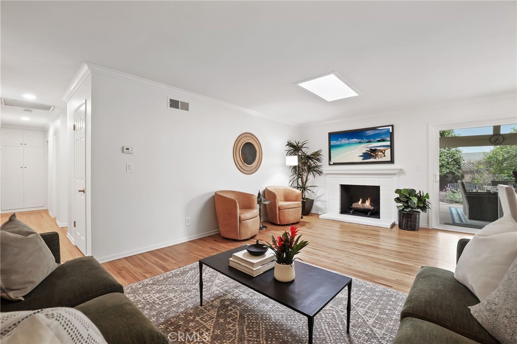 3682 La Colmena Way