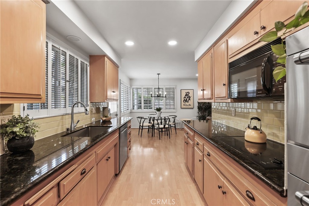 3682 La Colmena Way