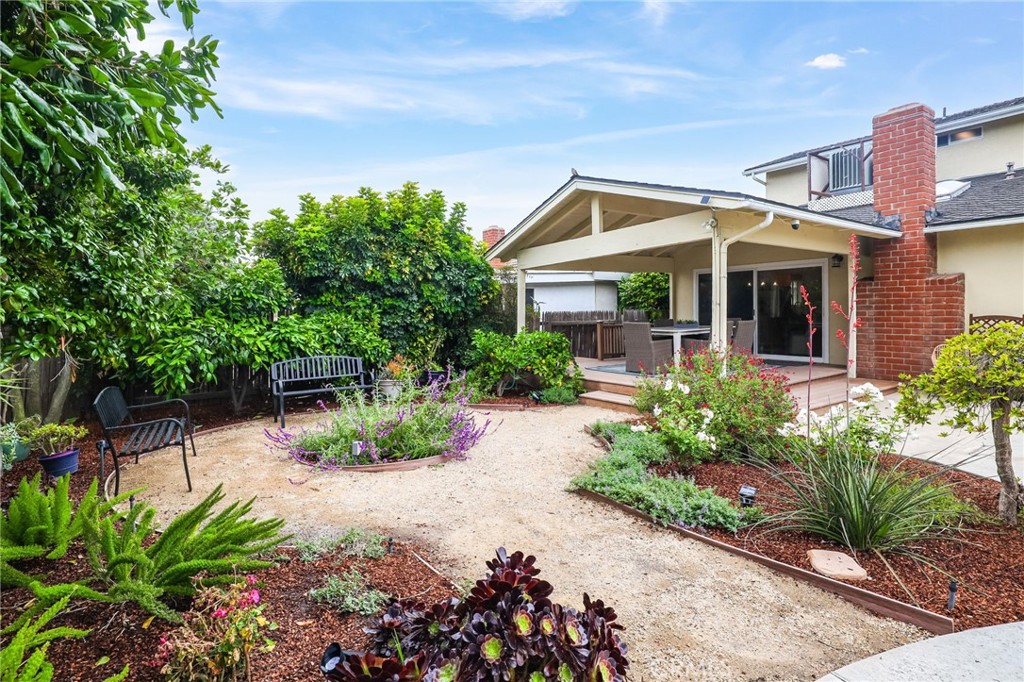 3682 La Colmena Way