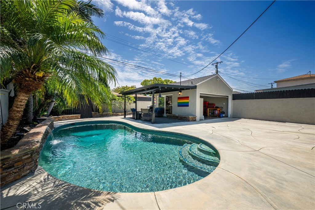 5222 E Harco