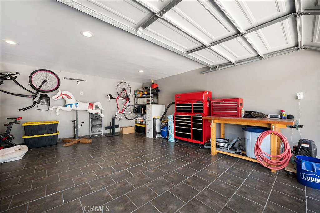 5222 E Harco
