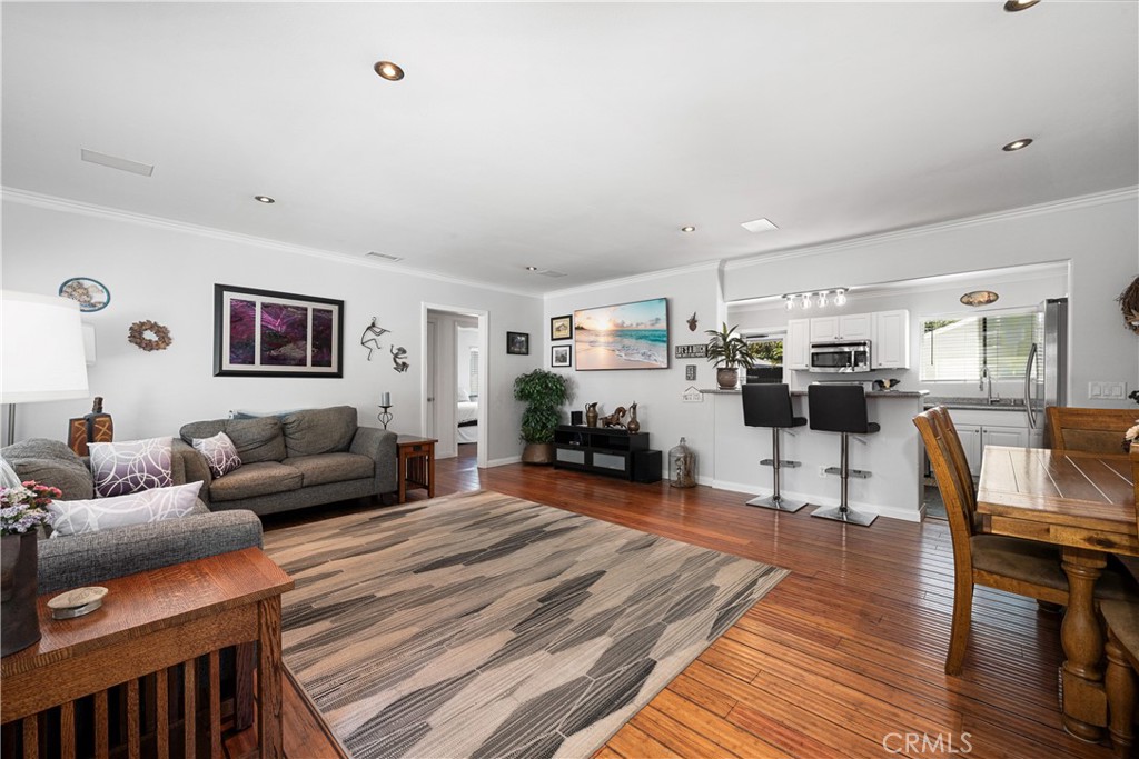 5222 E Harco