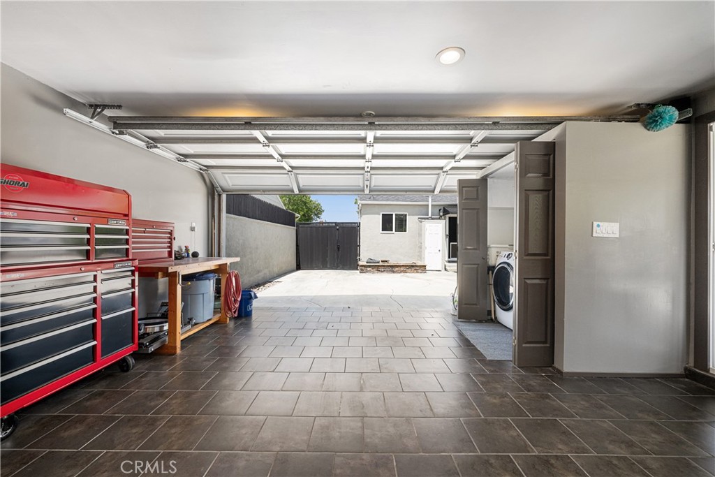 5222 E Harco