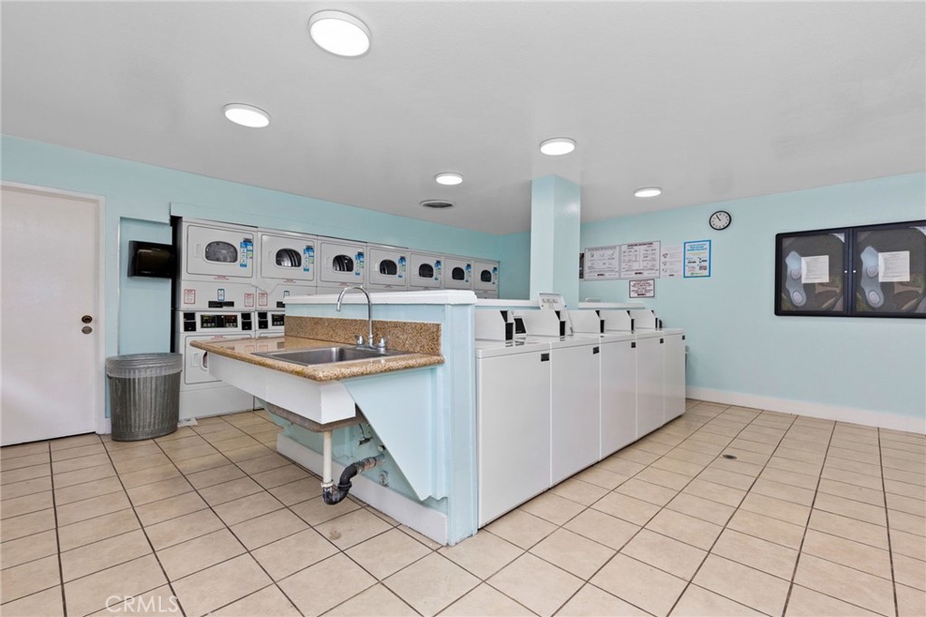 1330 Cabrillo Park F