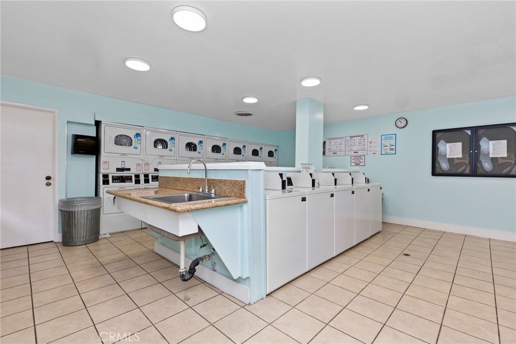 1330 Cabrillo Park F