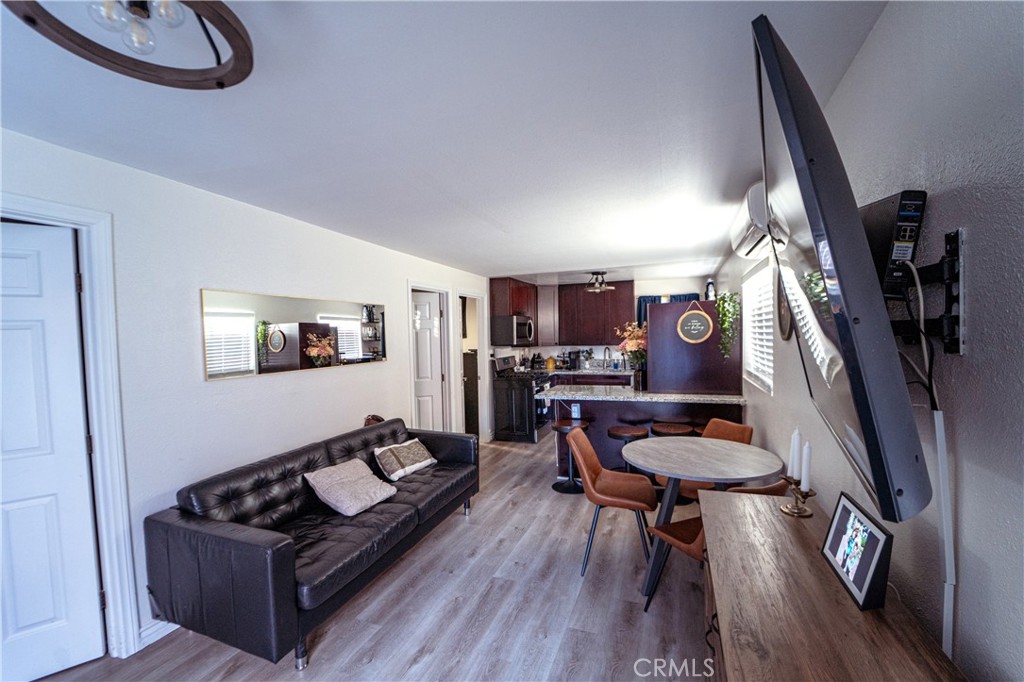 2981-83 Logan Ave