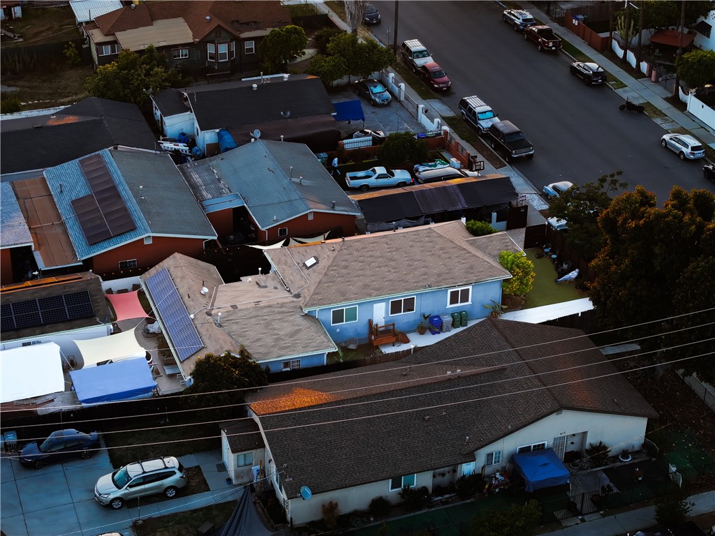 2981-83 Logan Ave