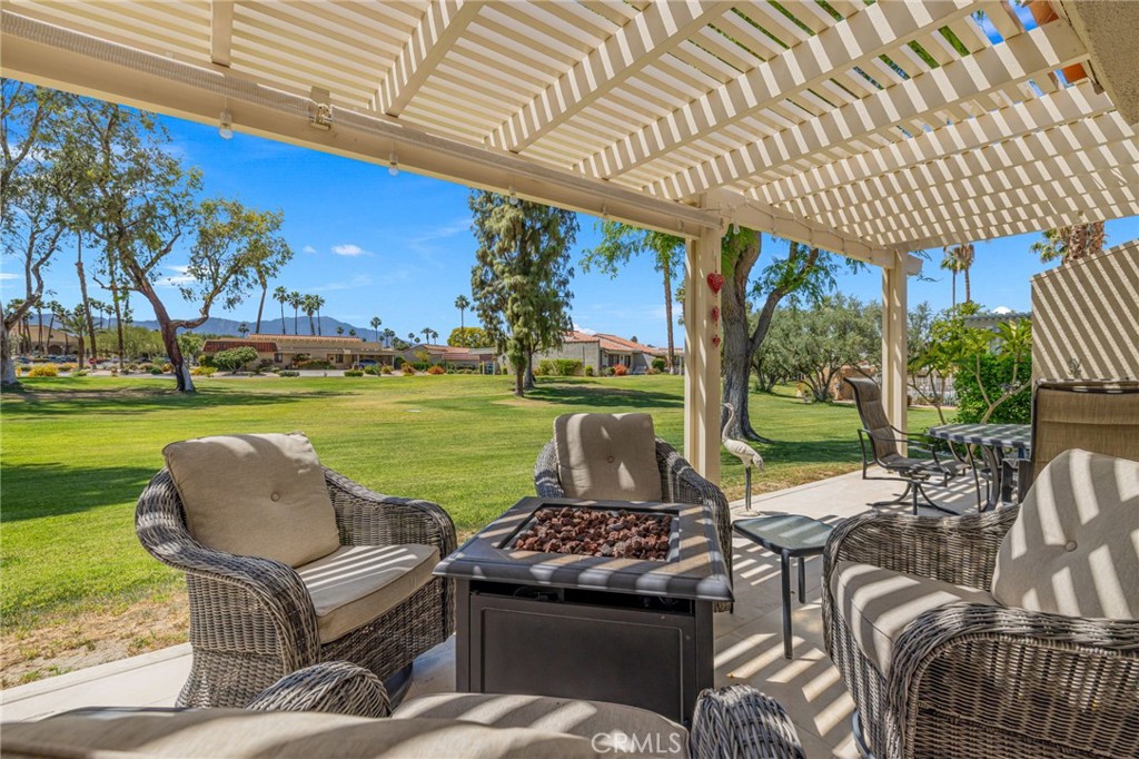 40963 Interlachen Lane
