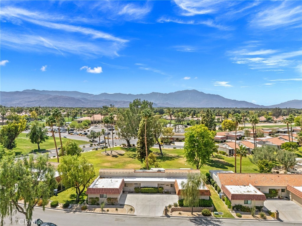 40963 Interlachen Lane