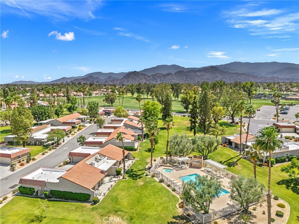 40963 Interlachen Lane