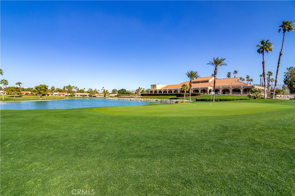 40963 Interlachen Lane