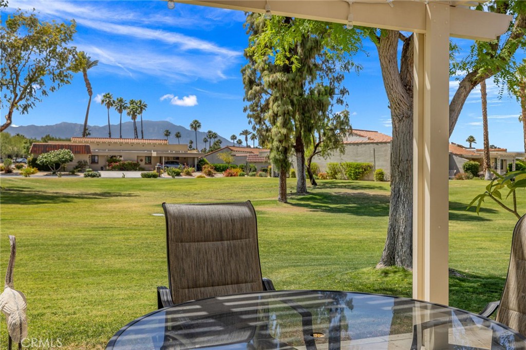 40963 Interlachen Lane