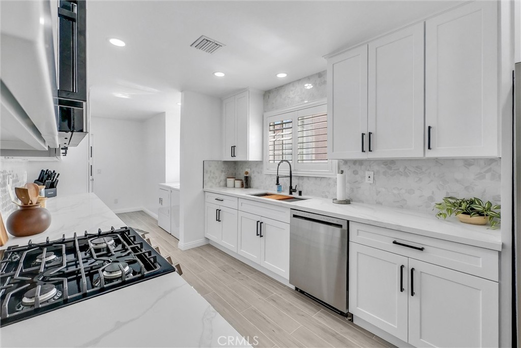 2628 Deerford