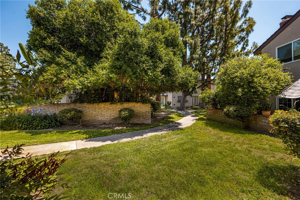 306 Los Padres Lane