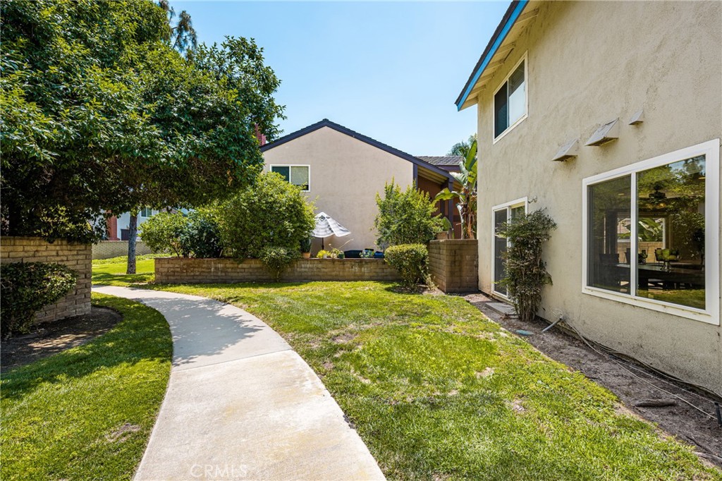 306 Los Padres Lane