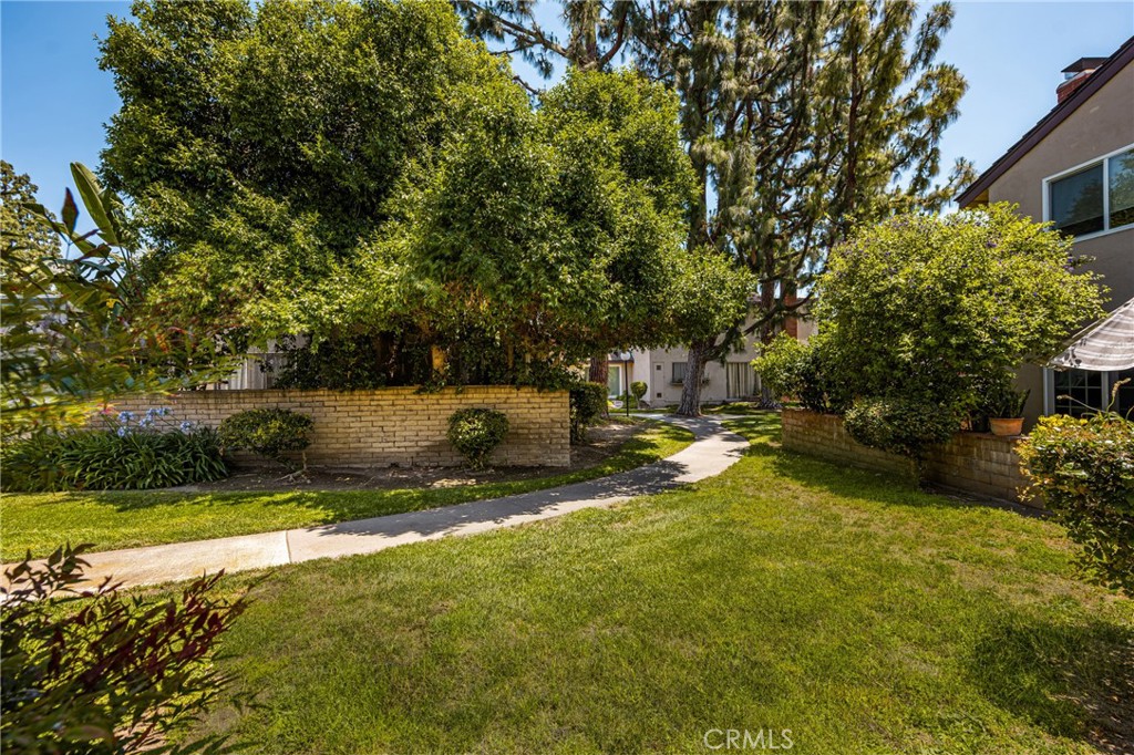 306 Los Padres Lane
